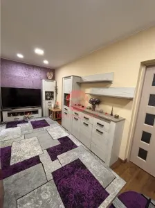 Casa 3 Camere, Caramida, Recent Renovata, Aproape de Piata Grivitei și Tomis Mall - Constanta