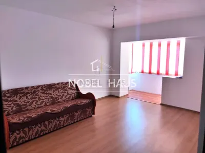 Apartament 3 camere, decomandat, etajul 3, zona Gura Leului - Barlad