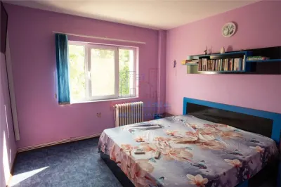 Zona Podu Ros ING - Apartament 3 camere - Iasi