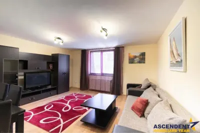 Apartament cu 3 camere, zona 7 Noiembrie - Targu Mures