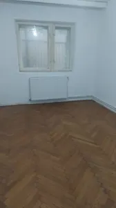 Apartament 2  camere  Astra decomandat ,parter,95000 Euro neg - Brasov