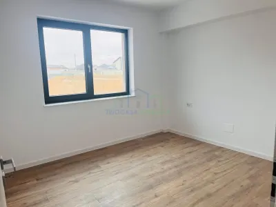 Apartament ultramodern, parter inalt, bloc nou, parcare inclusa - Carcea
