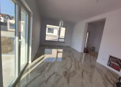 Casa NOUA | Burdujeni | 120mp Utili| Teren 500mp | C-5697 - Suceava
