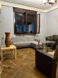 Apartament cu 3 camere de inchiriat  Sala Palatului, Strada Luterana - Bucuresti