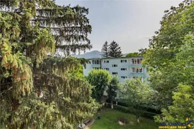 Incadrat de verde, balcon, renovabil, Astra, Brasov - Brasov