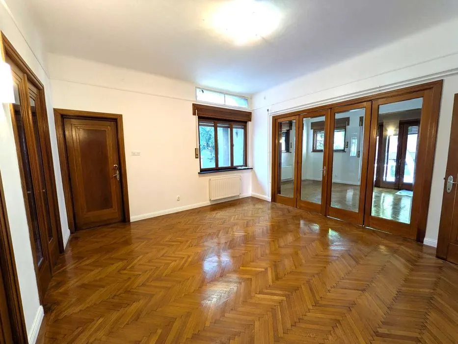 Apartament 4 camere București - poza 1