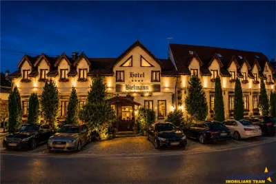 Resort turistic aristocrat, 6.200mp,teren tenis,piscina,wellness,sala evenimente..si povestea continua - Brasov