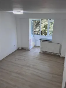 RENOVAT 2 cam conf 2, Viziru 3, renovat, etaj 3 - Braila