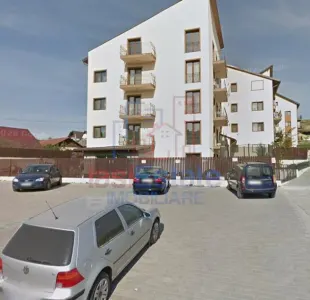 str Dealul Zorilor Pacurari- Apartament 2 camere cu parcare - Iasi