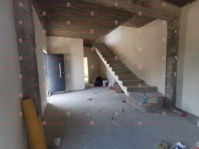 Casă 4 camere Ostratu - poza 3
