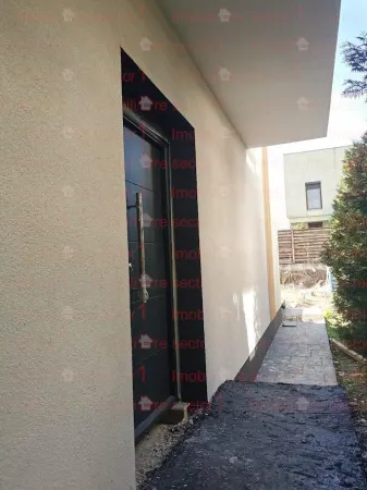 Casă 4 camere Ostratu - poza 8