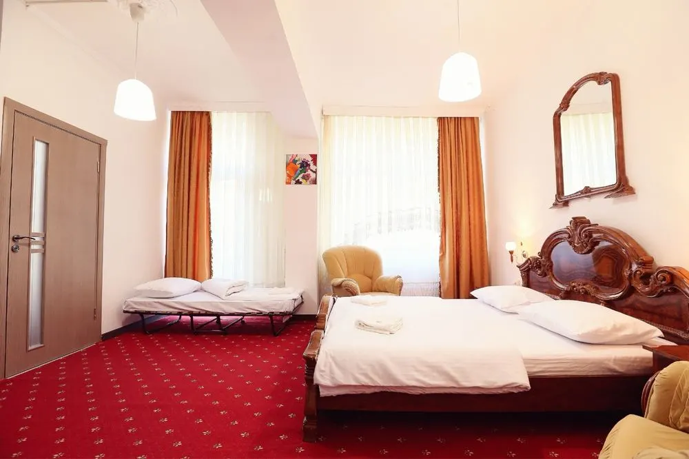 Casă 4 camere Oradea - poza 1