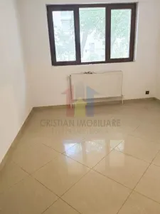 Renovat 2 camere 40 mp, parter, Calea Galati - Kogalniceanu - Braila