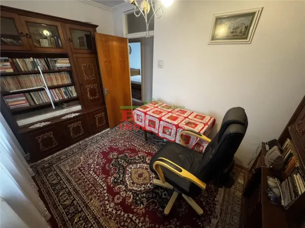 Apartament 4 camere Slatina - poza 8