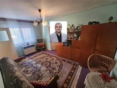 Resita, 2 Cam. Mobilat+Utilat, Et. 1, Micro 2 - Resita