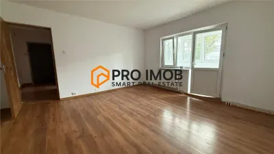 Apartament 2 camere cf 1 semidecomandat zona Brosteni - Buzau
