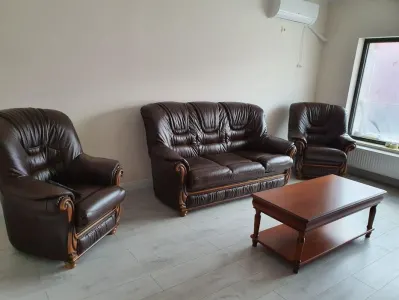 Apartament 3 camere Piatra Neamț - poza 2