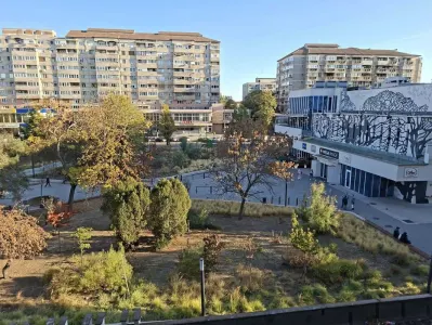 De inchiriat apartament cu 2 camere, Parcul Magnolia, Rogerius, Oradea. - Oradea