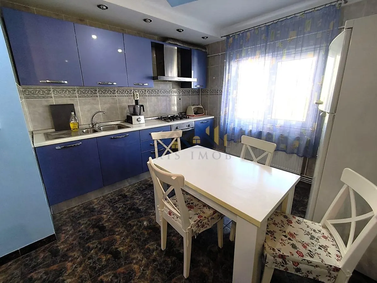 Apartament 3 camere Buzău - poza 1