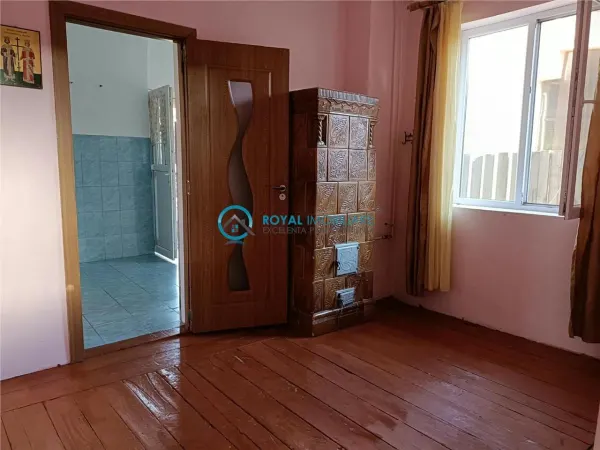 Casă 3 camere Ploiești - poza 1
