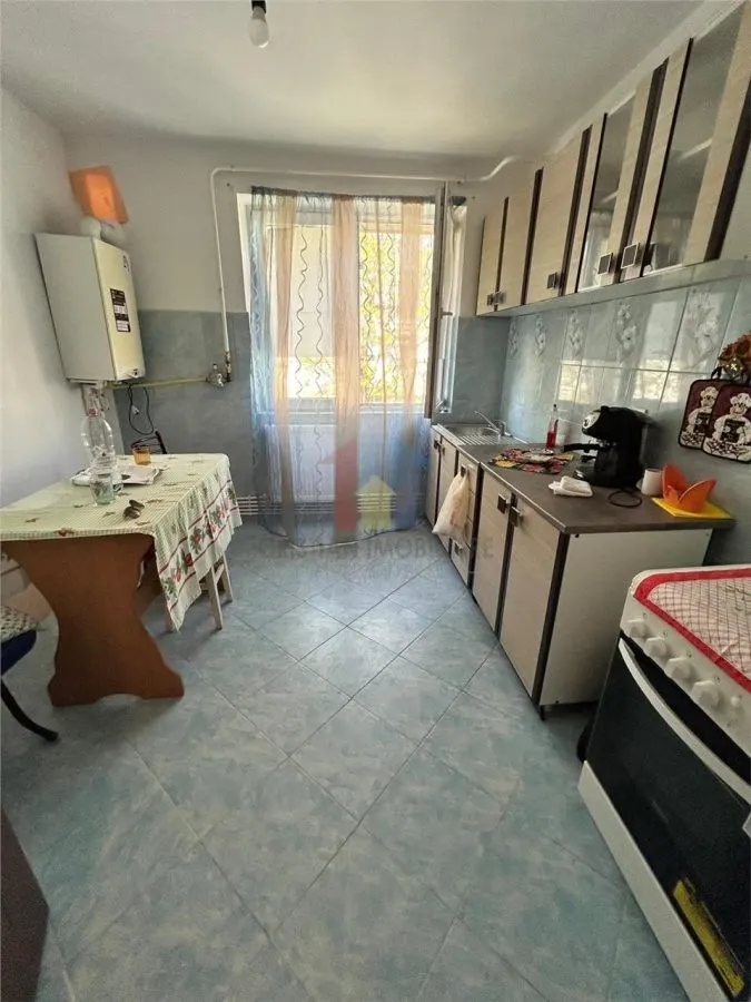 Apartament 3 camere Brăila - poza 1