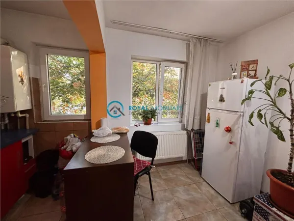 Apartament 3 camere Ploiești - poza 7