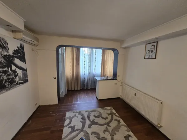 Apartament 3 camere București - poza 1