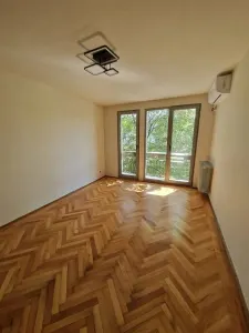 Vanzare apartament 3 camere – Zona Titan / Piața Miniș - Bucuresti