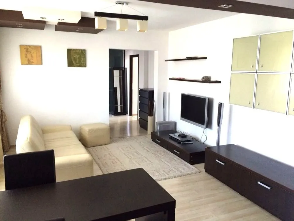 Apartament 3 camere București - poza 1