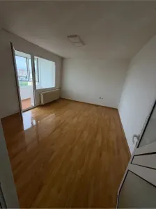 Vanzare apartament 2 camere decomandat – Zona Sălăjan / Nicolae Grigorescu - Bucuresti