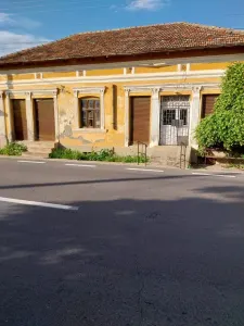 Casa 205 mp | Teren 2.379 mp | Potential comercial | Acces direct DN - Izimsa