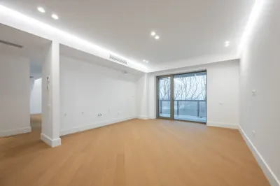 CORTINA 126 | Vedere libera | 2,700 Eur/mpc [+21% TVA] ULTRALUX - Bucuresti