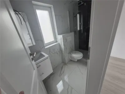 Casă 4 camere Moșnița Nouă - poza 12