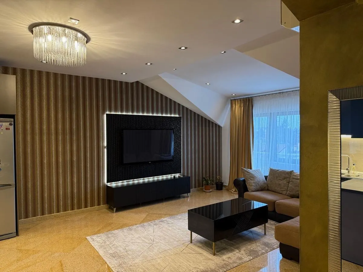 Apartament 3 camere București - poza 1