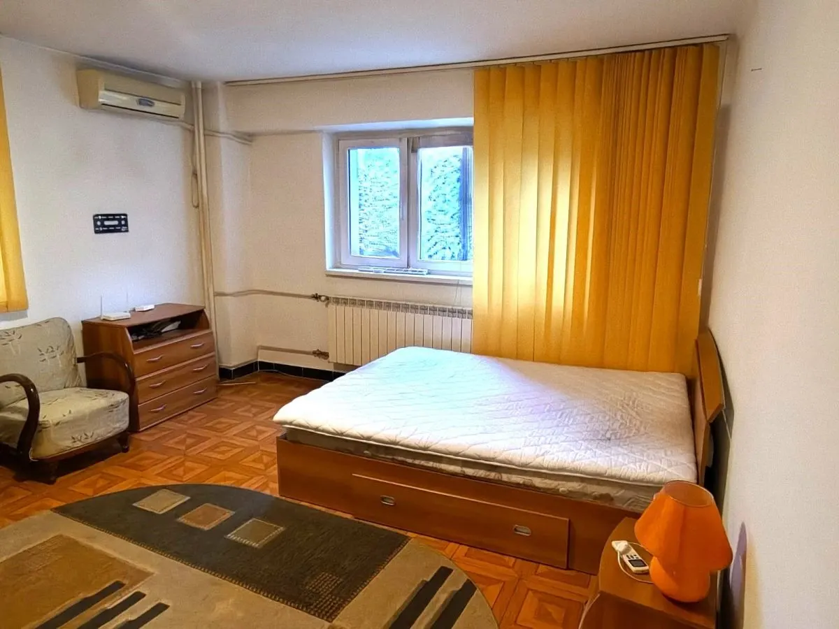 Garsonieră București - poza 1