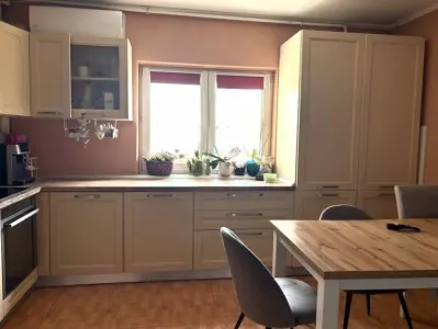 Vânzare Apartament 4 Camere cu Centrală pe Calea Vitan între Mall și Mihai Bravu - Bucuresti