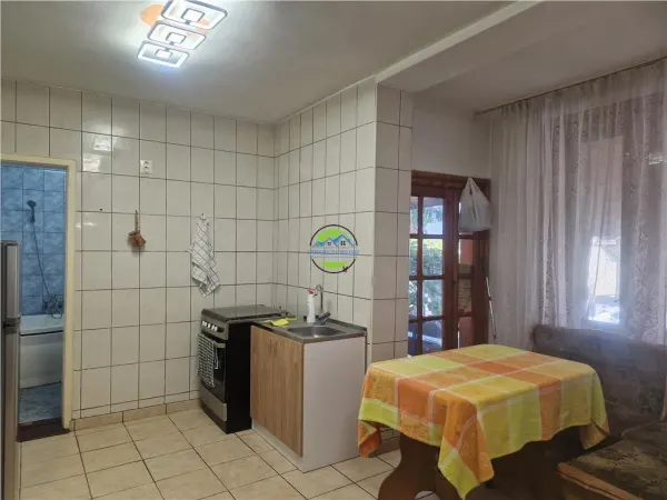 Casă 4 camere Ploiești - poza 11