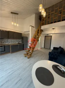 Apartament 2 Camere | 2 Bai | Scara Interioara | Zona Vivo | - Constanta