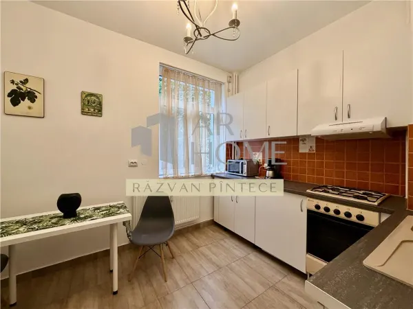 Apartament 3 camere Ploiești - poza 13