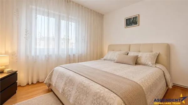 Apartament 3 camere Brașov - poza 3