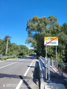 Vand 12359 mpteren extravilan cu front stradal de 61 m, lungime 260m sat Sarbesti, jud. Gorj - Sarbesti