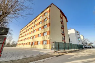 Centru de Cazare cu 380 Locuri – Proprietate Generatoare de Venit - Popesti-Leordeni