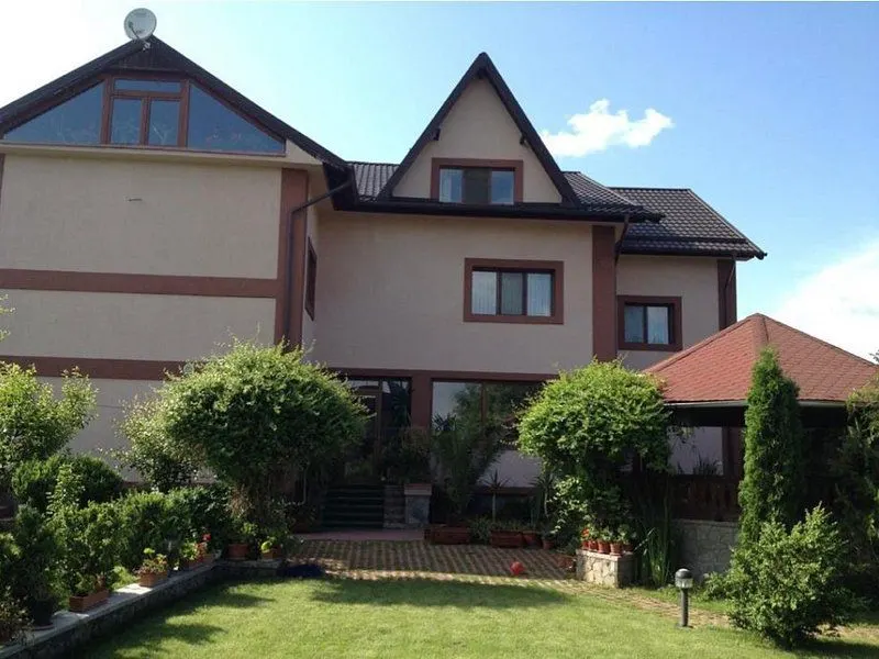 Casă 9 camere Breaza - poza 1