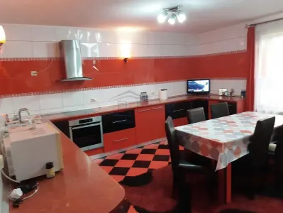 Casă 7 camere Suceava - poza 11