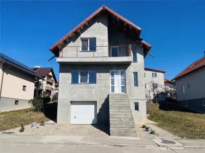 Casa 270 mp | Teren 400 mp | Burdujeni | Sistem fotovoltaic | C-4454 - Suceava
