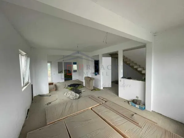 Casă 4 camere Suceava - poza 4