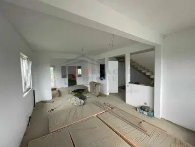 Casă 4 camere Suceava - poza 4