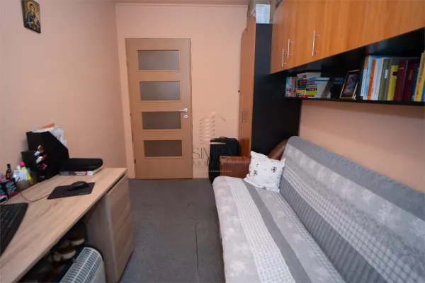 Apartament 3 camere Oradea - poza 11