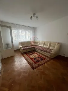 Apartament 2 camere, semidecomandat zona Velenta - Oradea