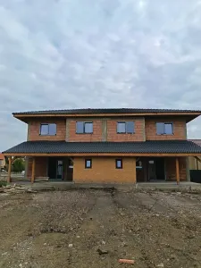 Duplex de vânzare în Giarmata Vii – 2 unități individual sau împreună - Giarmata-Vii